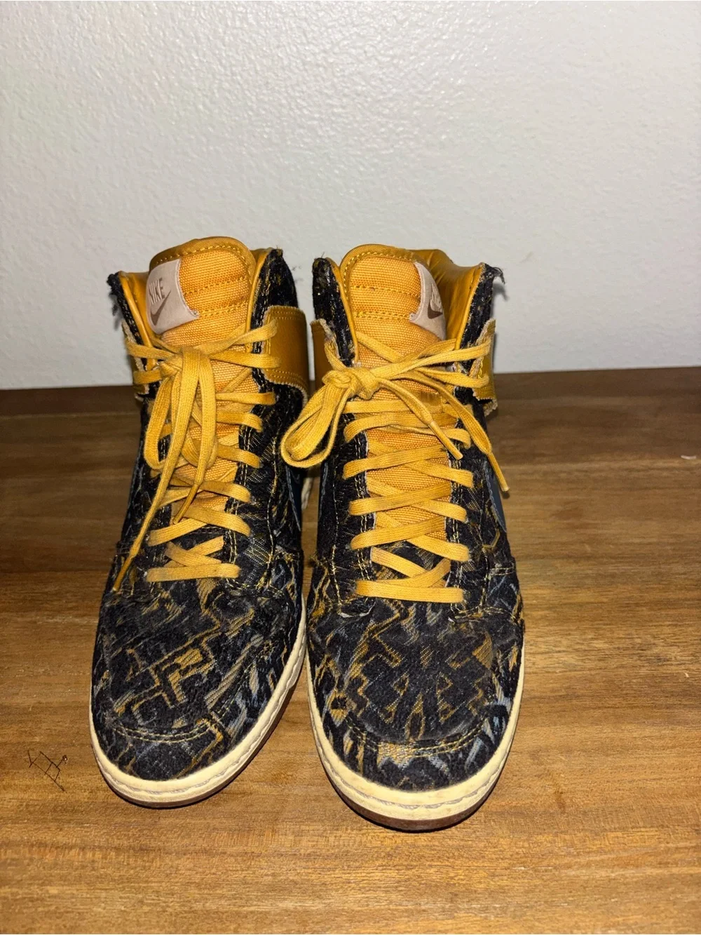 Nike Dunk Sky High Premium Women 8.5 Gold Suede Blue